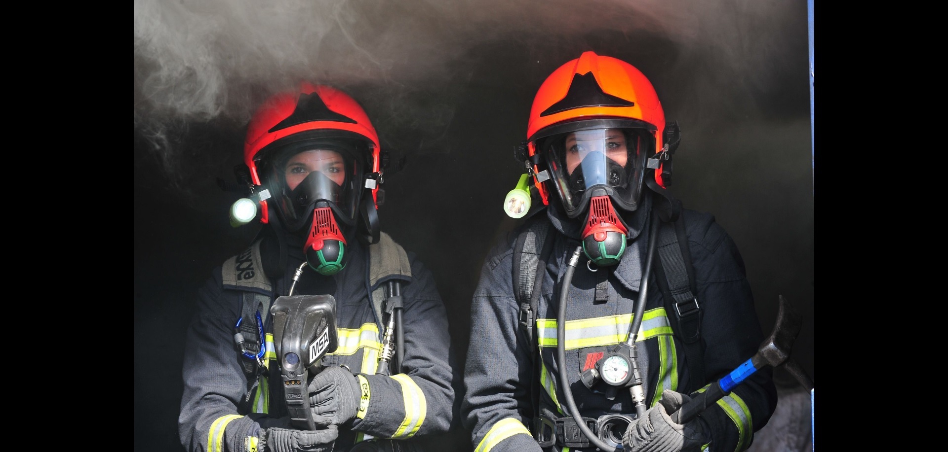 Evolução tecnológica dos capacetes contra incêndio garante conforto e evita mortes de bombeiros