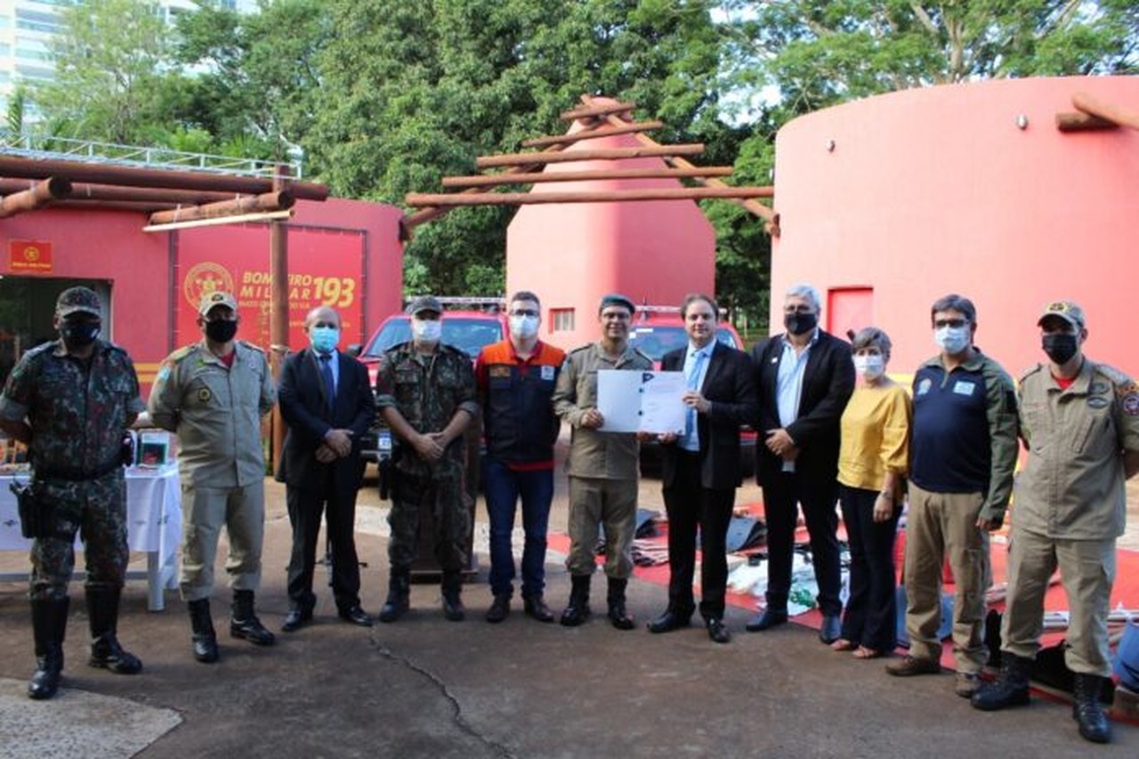 Sebrae entrega materiais para Corpo de Bombeiros visando prevenção de incêndios no Pantanal - Revista Incêndio