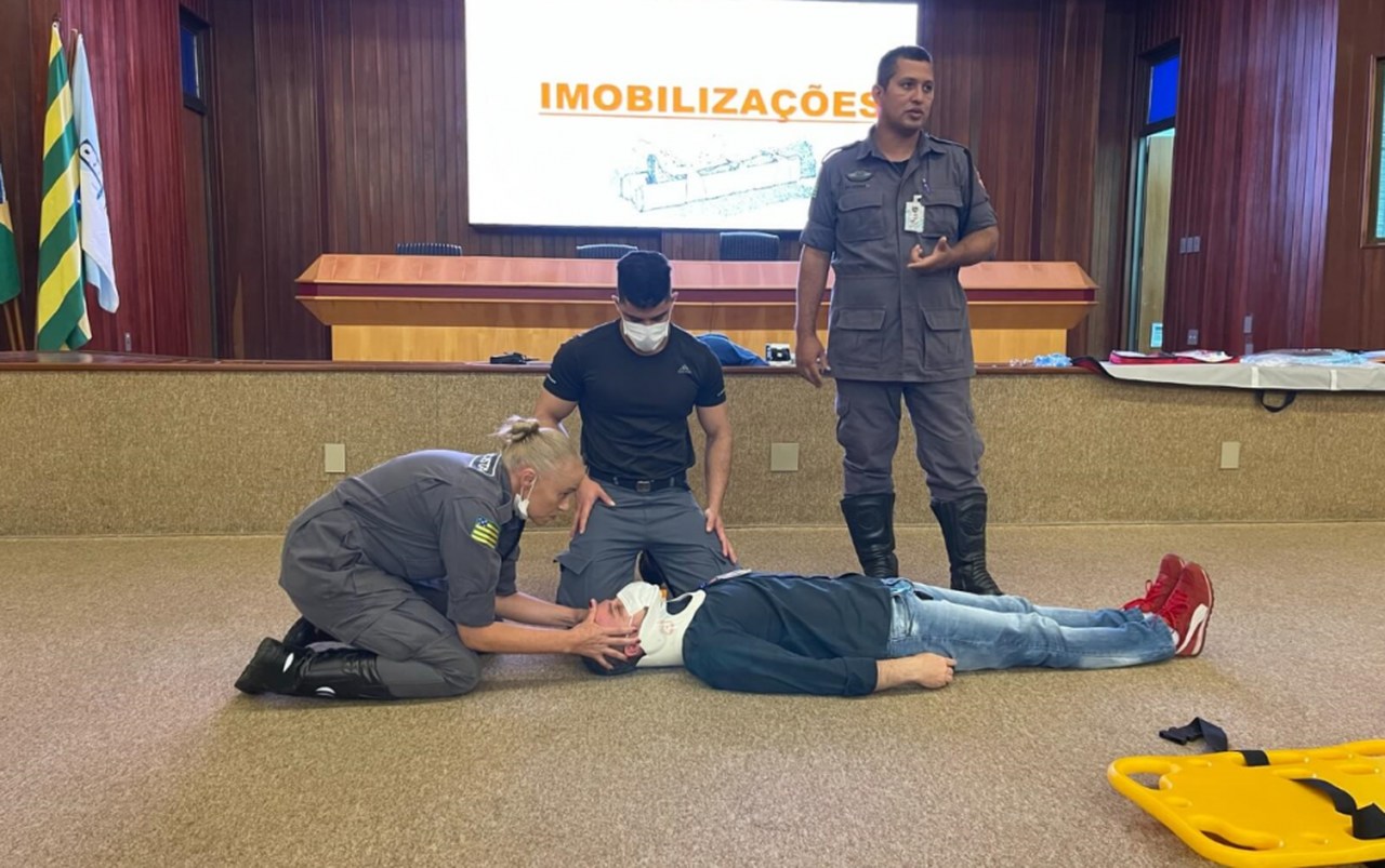 Bombeiros de Goiás realizam treinamento para brigadistas sobre NR-23 - Revista Incêndio