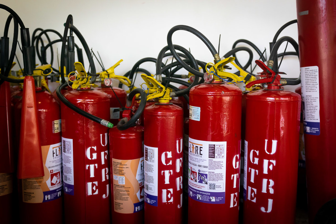 Unidades da UFRJ contam com mais brigadas de incêndio - Revista Incêndio