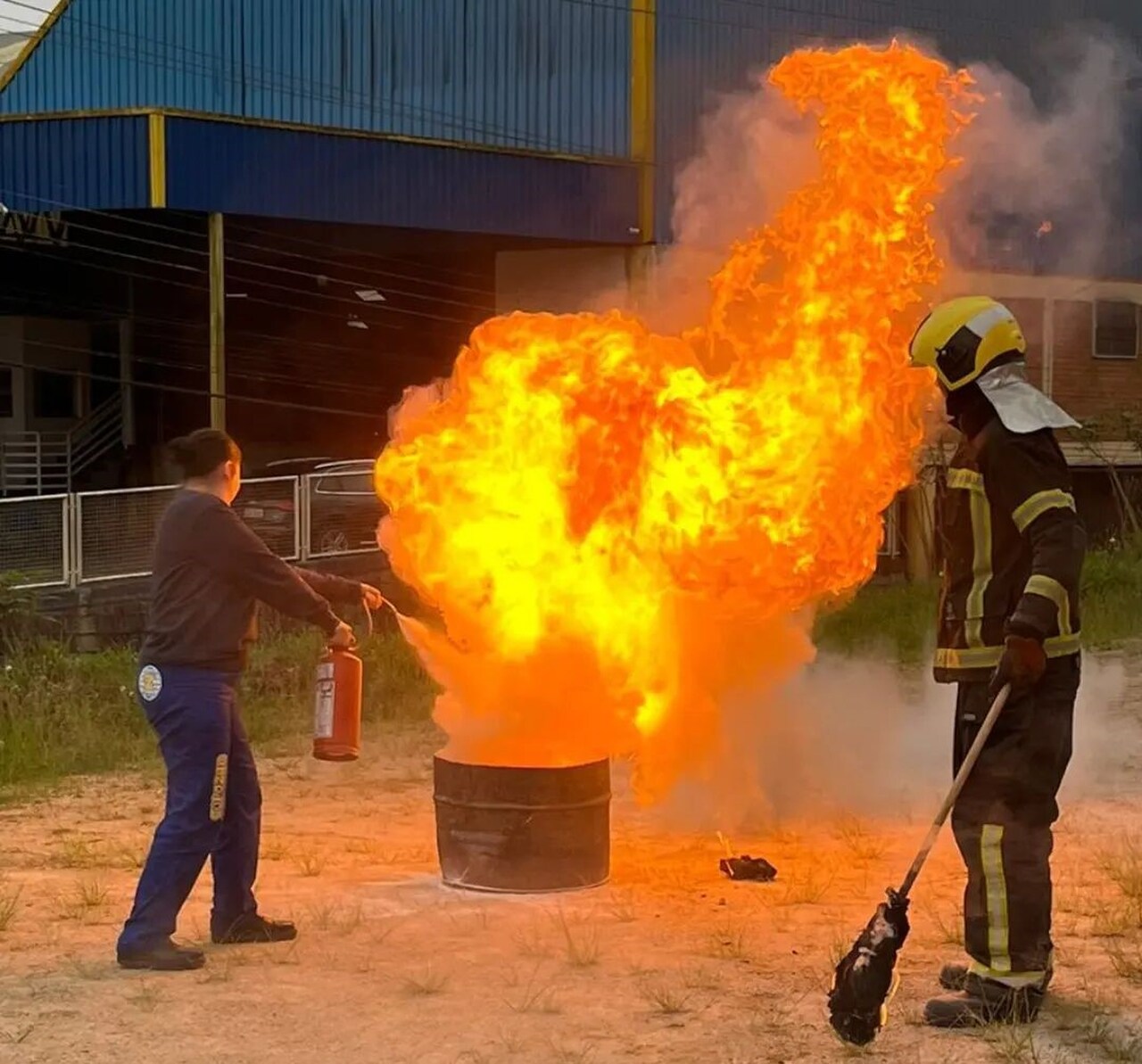 Extintor: três dicas para um combate eficaz ao fogo - Revista Incêndio