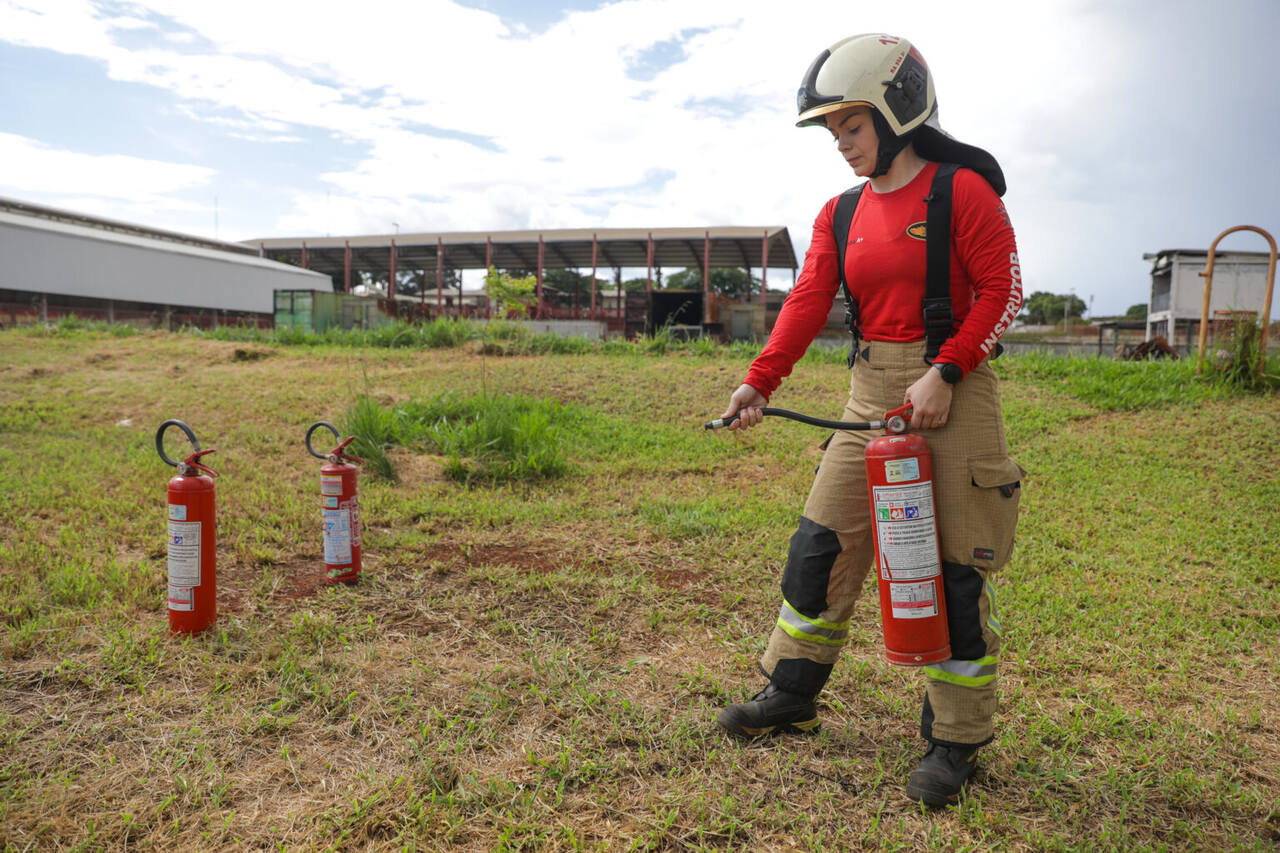 Águas Claras, DF, recebe treinamento preventivo contra incêndios em edificações - Revista Incêndio