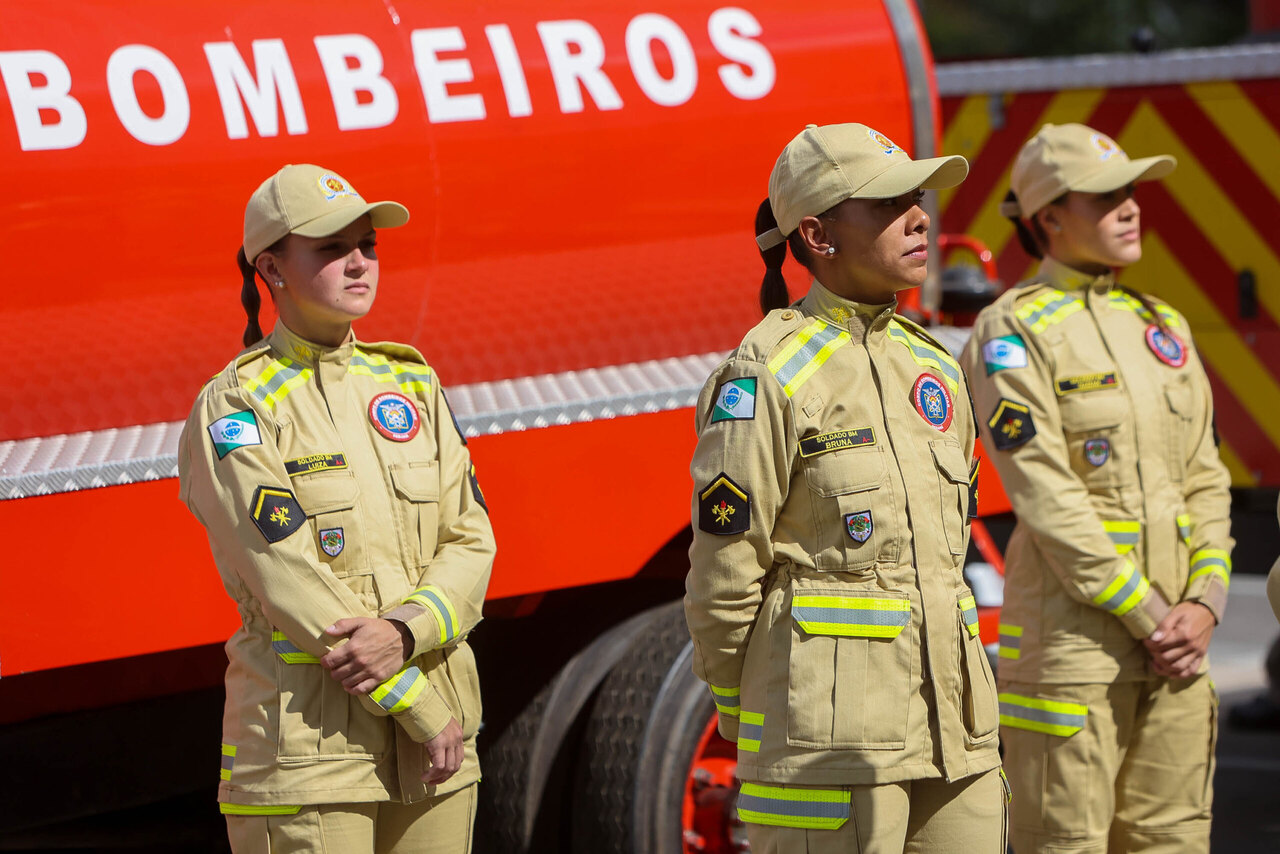 Mulheres bombeiras fazem história nas corporações - Revista Incêndio